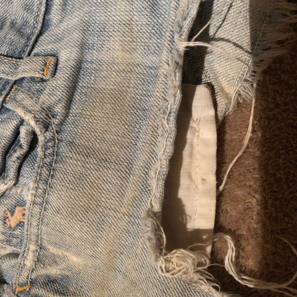 Shorts - Picture 2 of 4